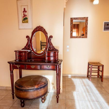 Xenia Palace Luxury Apartments Vrasná Eksteriør bilde