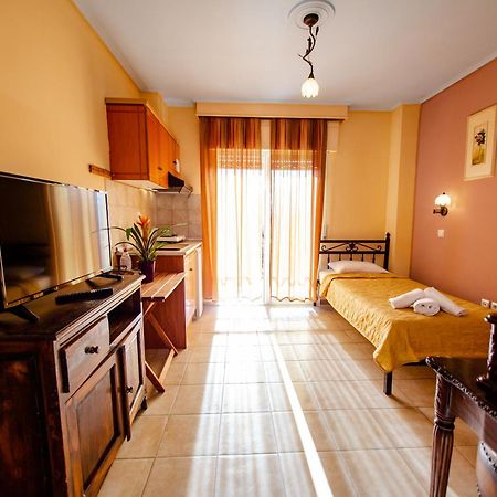 Xenia Palace Luxury Apartments Vrasná Eksteriør bilde