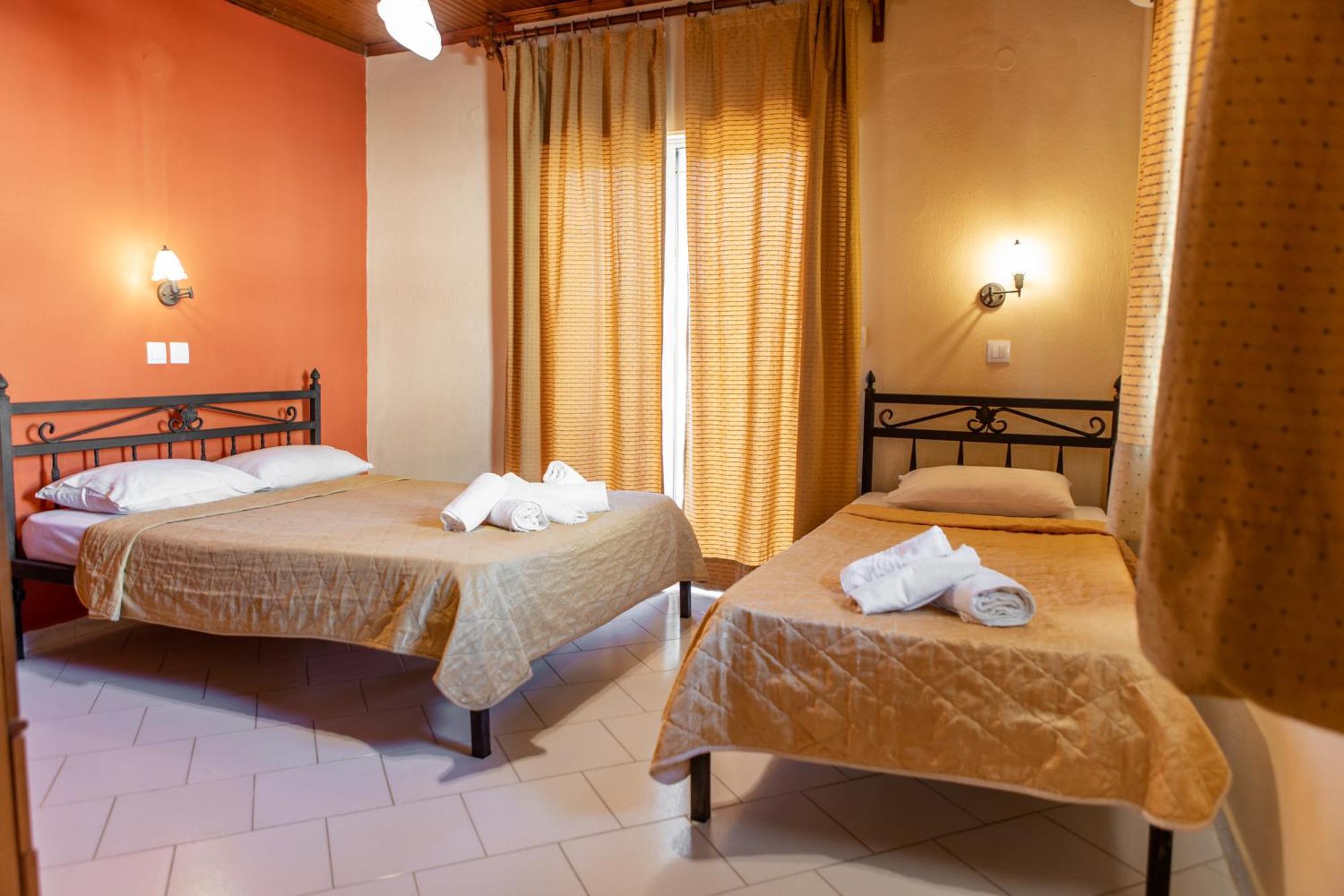 Xenia Palace Luxury Apartments Vrasná Eksteriør bilde
