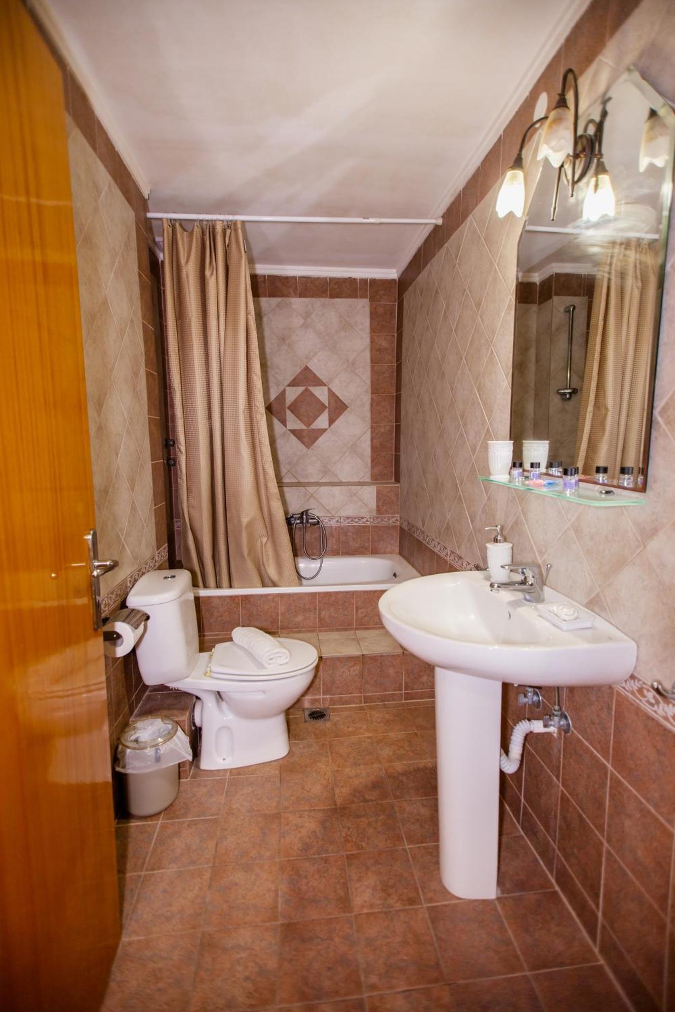 Xenia Palace Luxury Apartments Vrasná Eksteriør bilde
